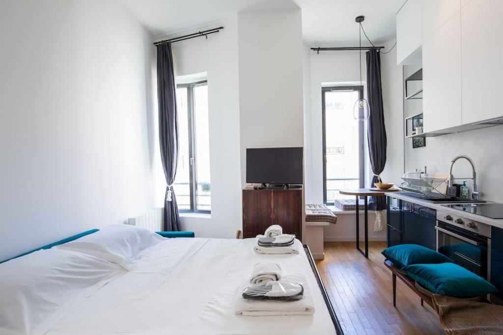 Portefoin - Superb In The Heart Of Parijs